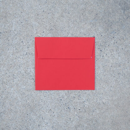 Vals vierkant envelop formaat 125x140 mm rood